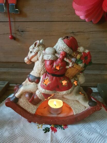 Waxinelichthouder Kerstman op hobbelpaard - Afbeelding 2