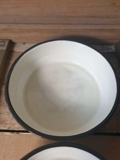 Vintage emaille schalen wit met bruine bies - Afbeelding 3