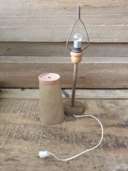 Oude staande lamp poppenhuis - Afbeelding 2