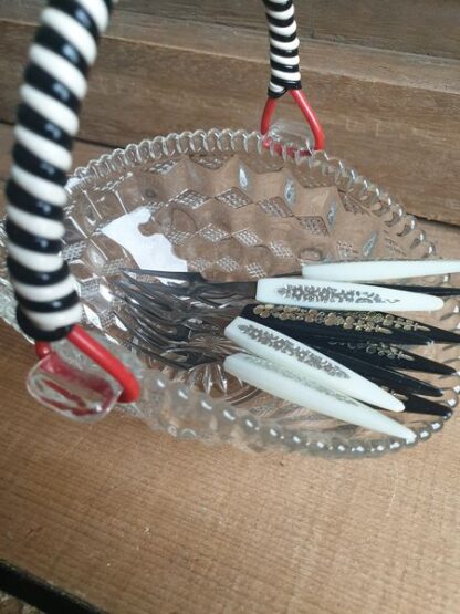 Vintage bonbonschaal met hengsel zwart wit rood - Afbeelding 3