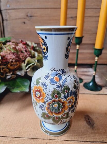 Vintage vaas Delft polychroom