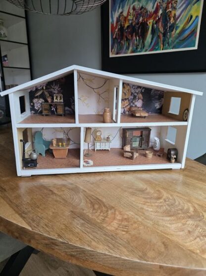 Vintage poppenhuis inclusief meubeltjes en accessoires
