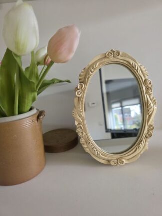 Vintage ovaal spiegeltje